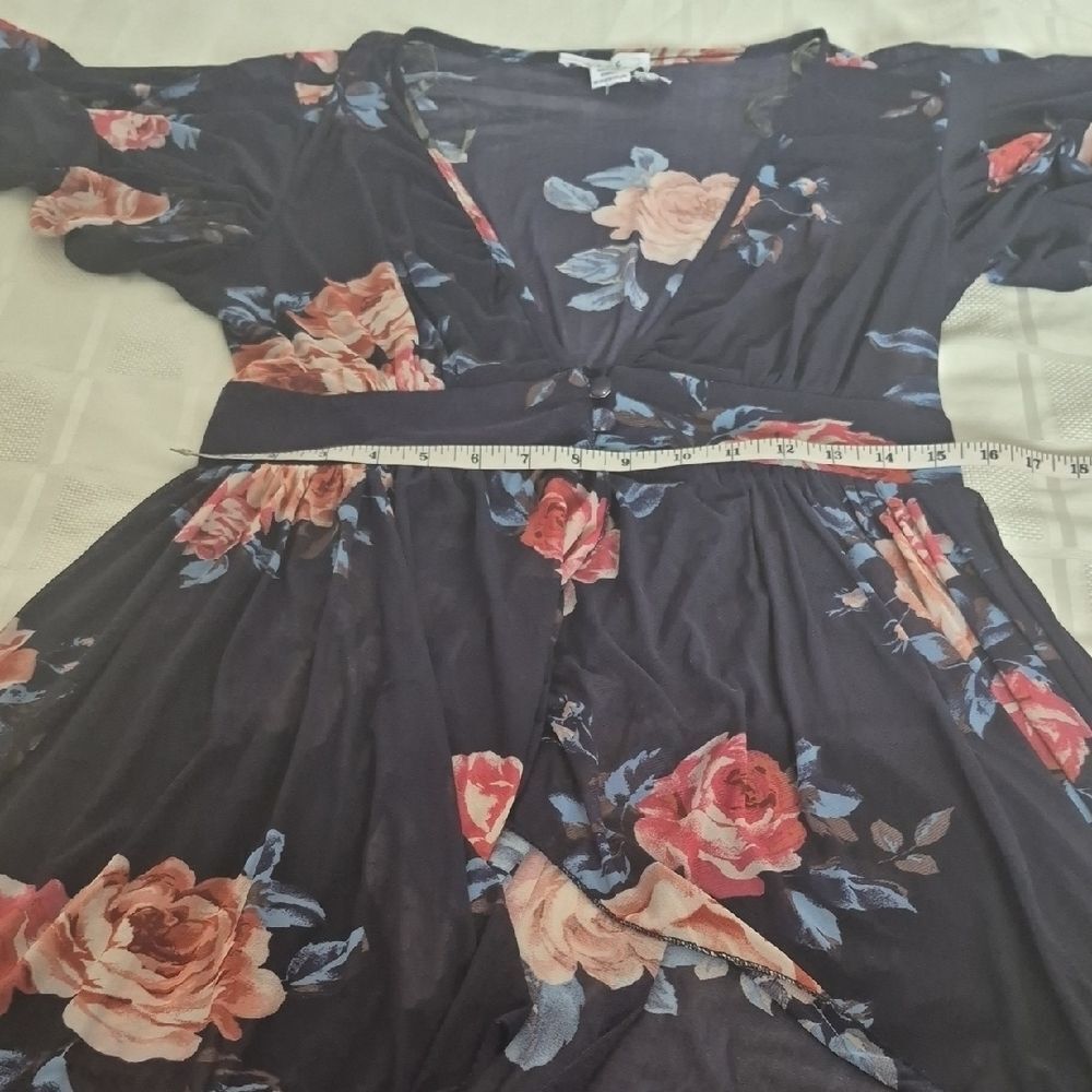Elegant Floral High-Low Dress - Picture 10 of 16